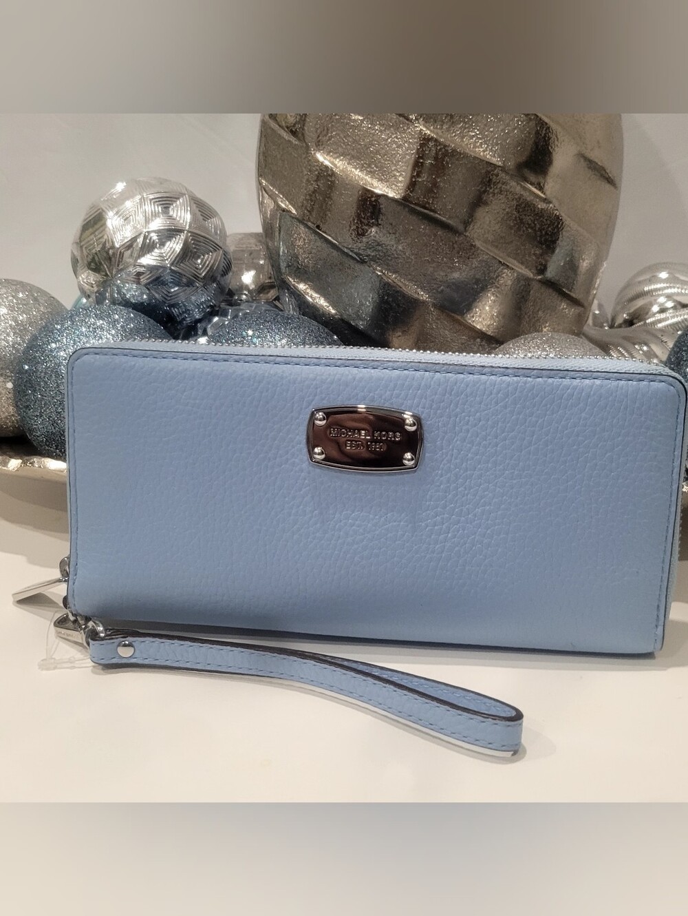 Michael Kors Blue Pebbled Leather Wristlet Wallet with Silver Hardware Like New